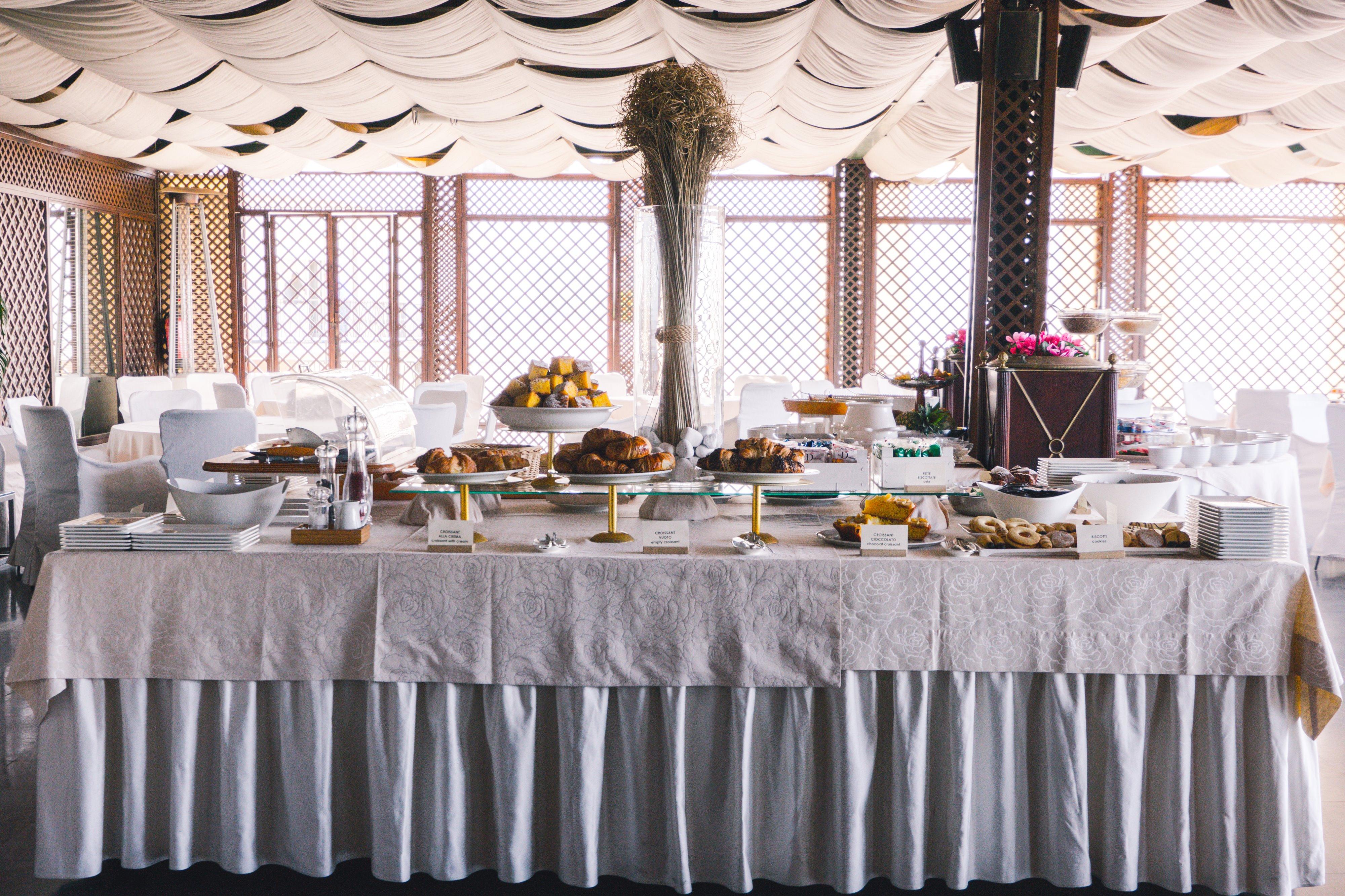 Grand Excelsior Hotel